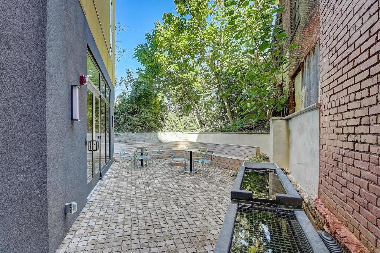 Frontdesk The Glenwood Apts Brewerytown Philadelphia公寓 外观 照片